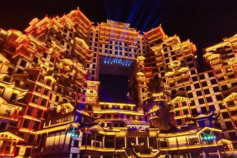 72 kỳ lầu trương gia giới