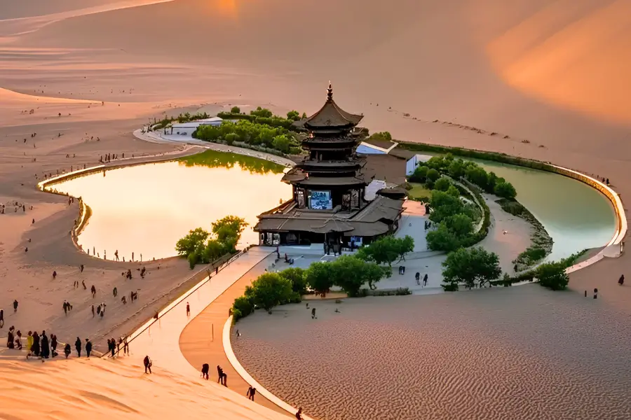 Lịch trình gợi ý có Minh Sa Sơn – Nguyệt Nha Tuyền