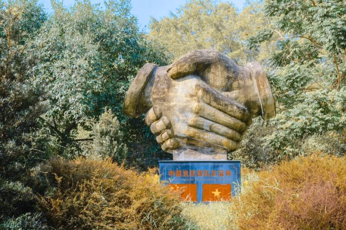 Công viên hữu nghị Việt Trung