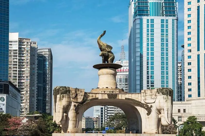 quang-truong-ngu-tuong-tai-nam-ninh_11zon (1) quảng trường ngũ tượng Nam Ninh