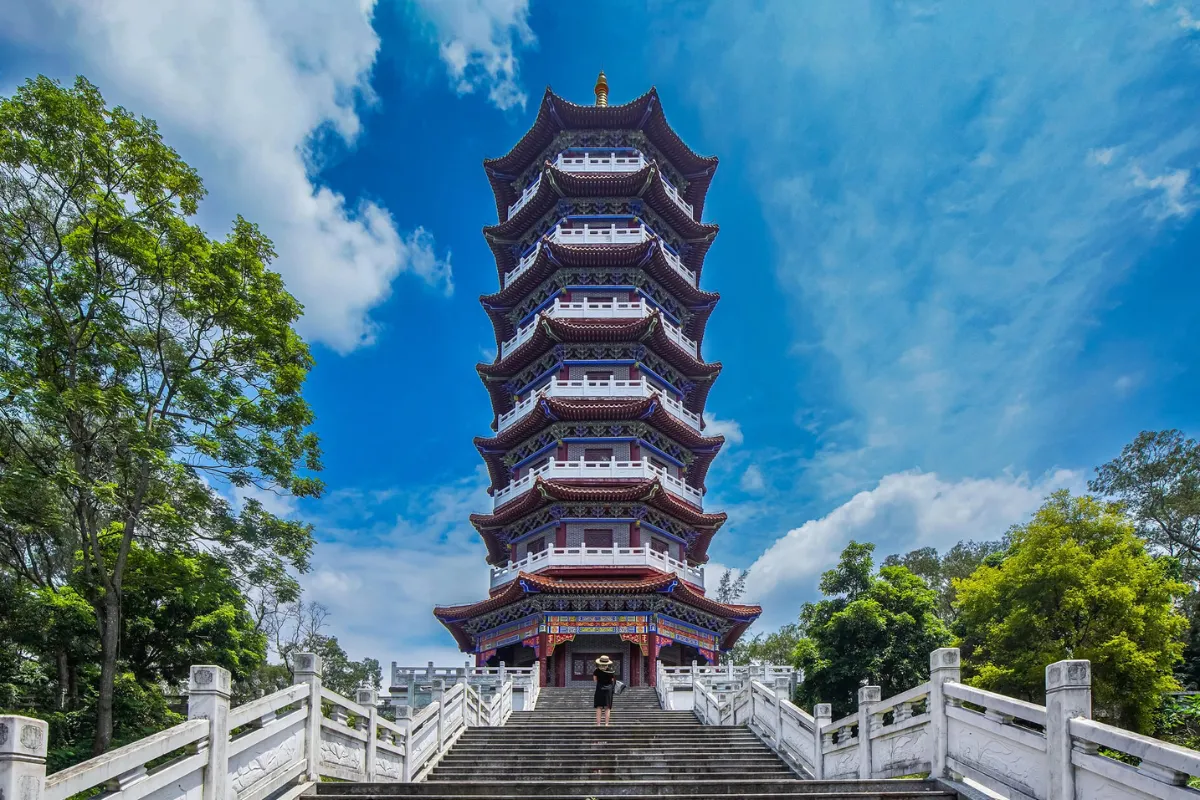 thap-van-xuong Tháp Vạn Xương