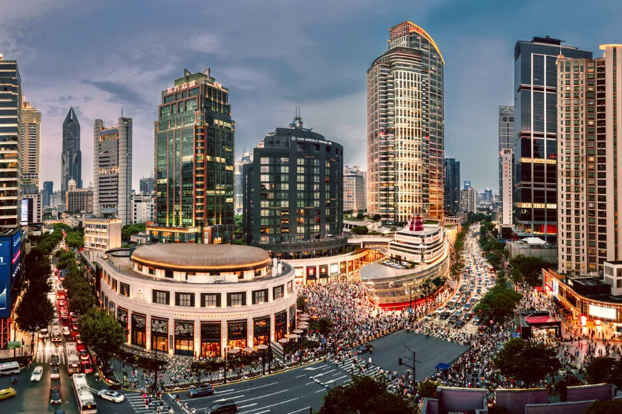 the-louis-thuong-hai-1 The Louis Thượng Hải