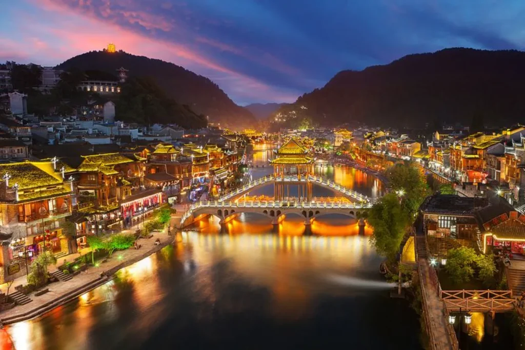 Kinh nghiệm du lịch Phượng Hoàng Cổ Trấn